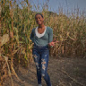 Meet your Posher, Mia